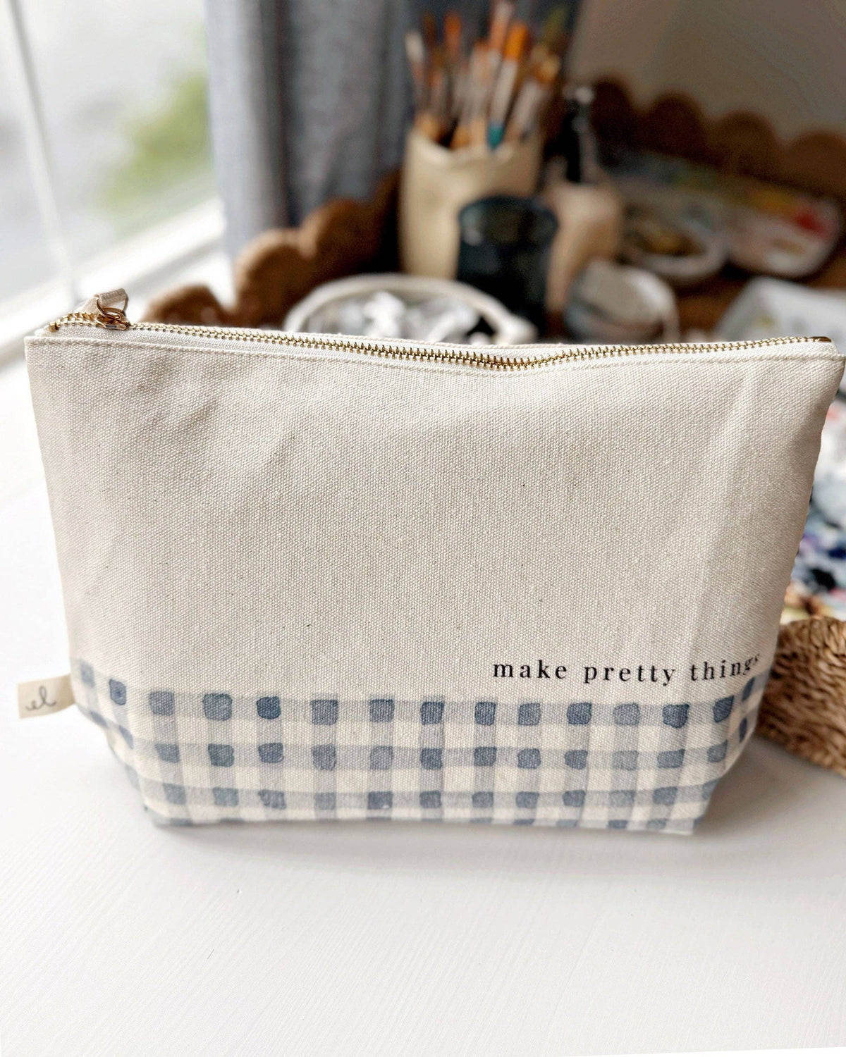 Canvas zipper pouch "make pretty things" gingham