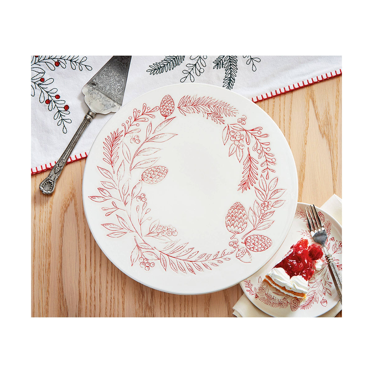 Tis Season Wreath Cake Plate Red Earthenware Christmas